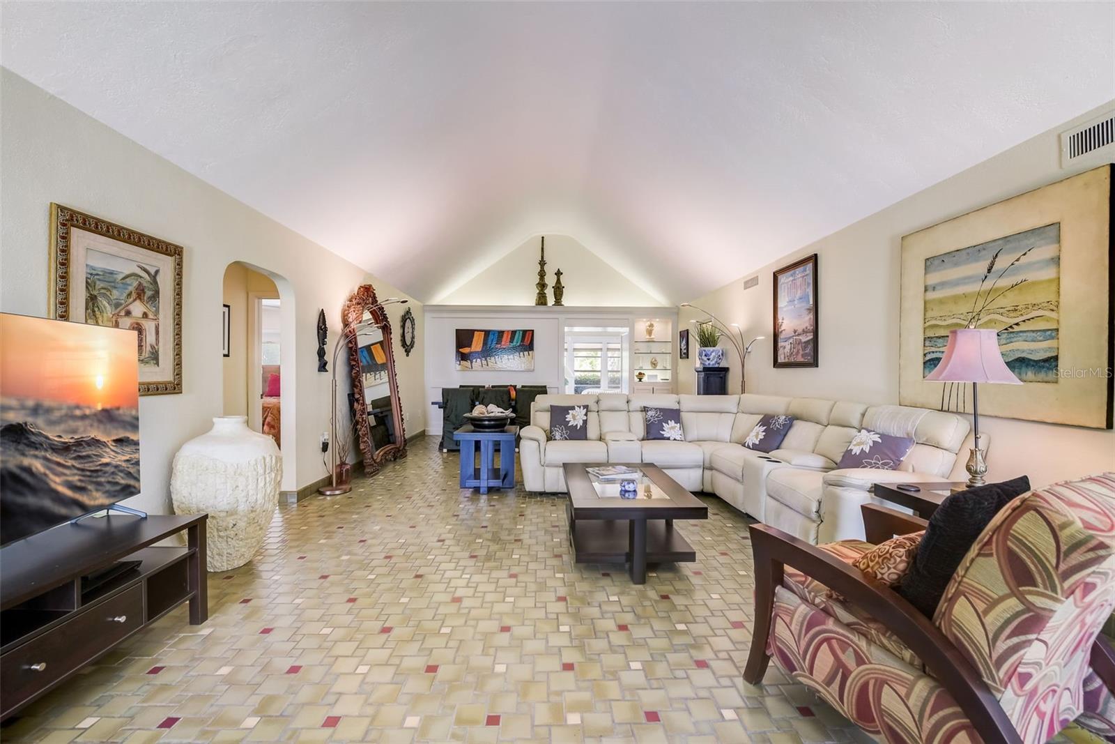 SAINT ARMANDS DIV JOHN RINGLING ESTATES - Residential