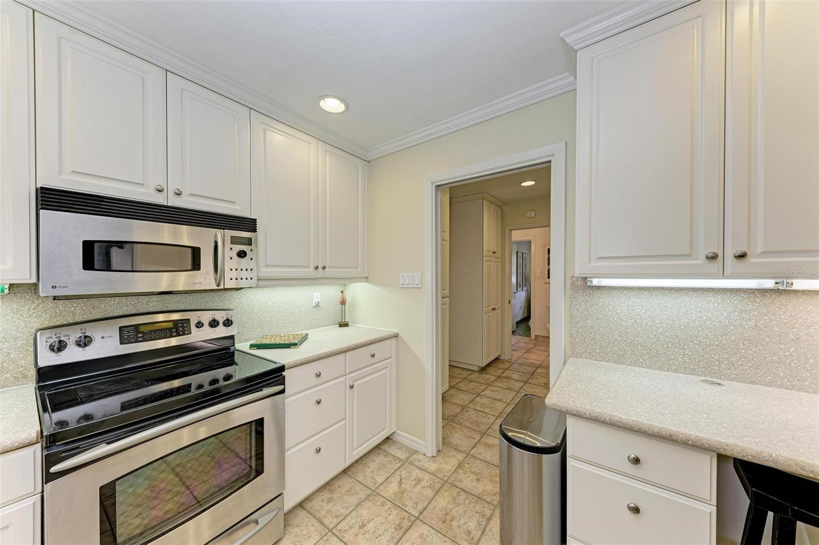 SAINT ARMANDS DIV JOHN RINGLING ESTATES - Residential