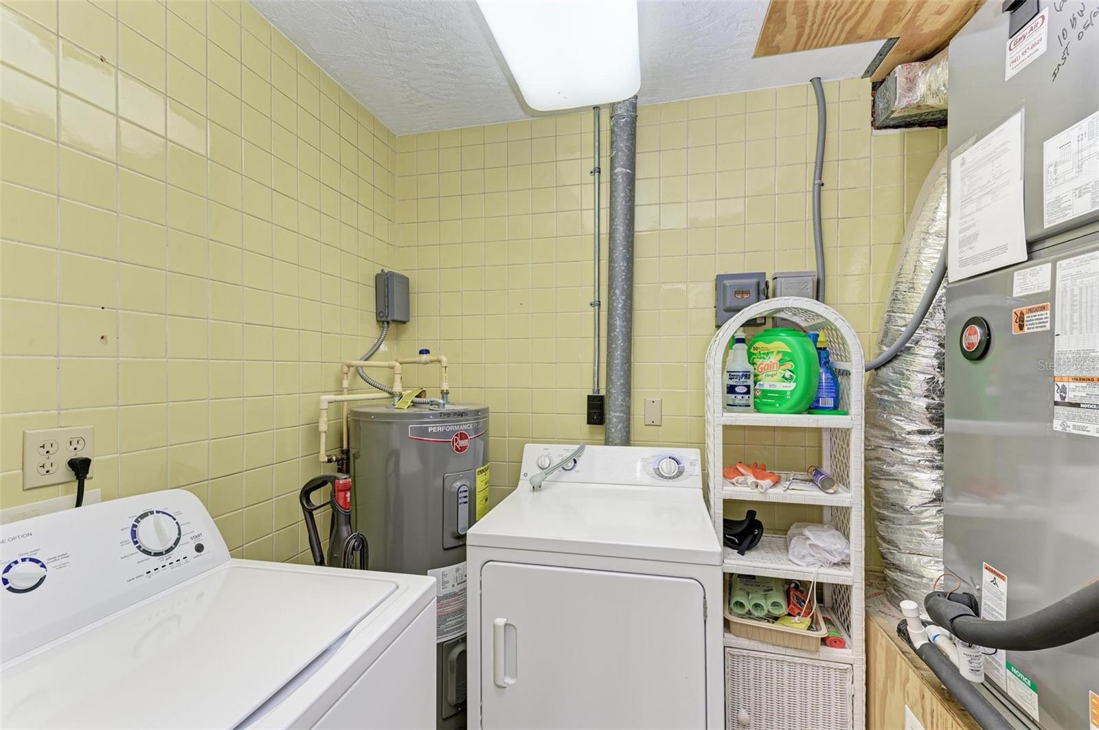 SAINT ARMANDS DIV JOHN RINGLING ESTATES - Residential