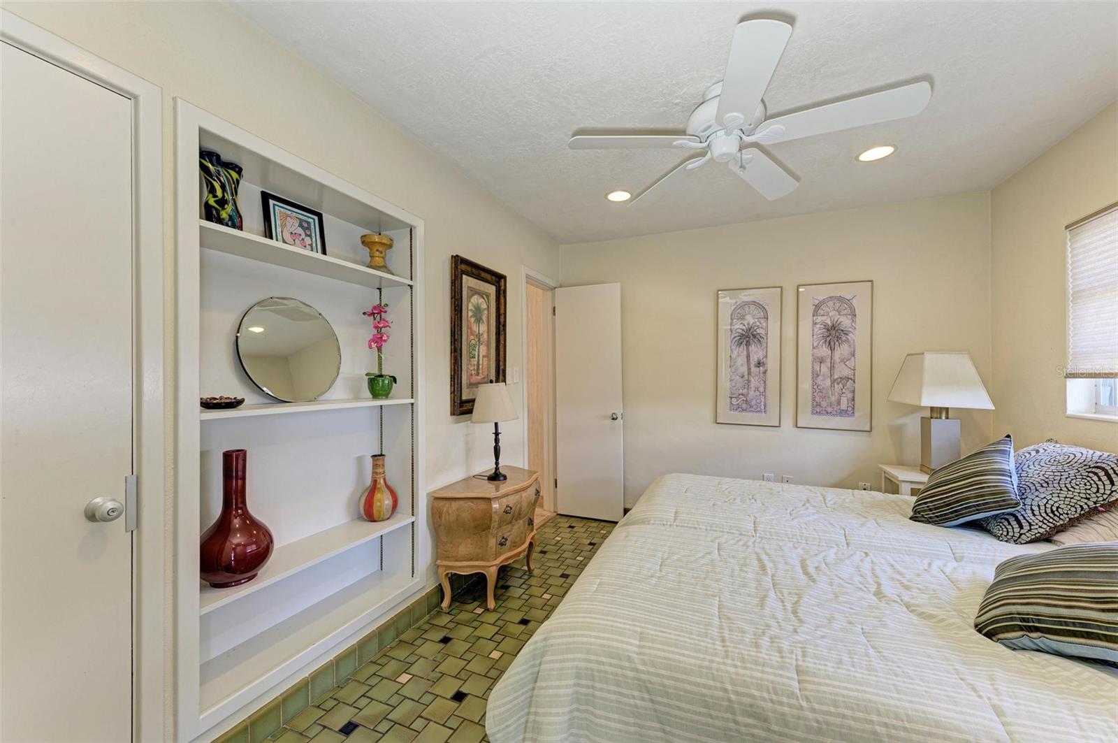 SAINT ARMANDS DIV JOHN RINGLING ESTATES - Residential