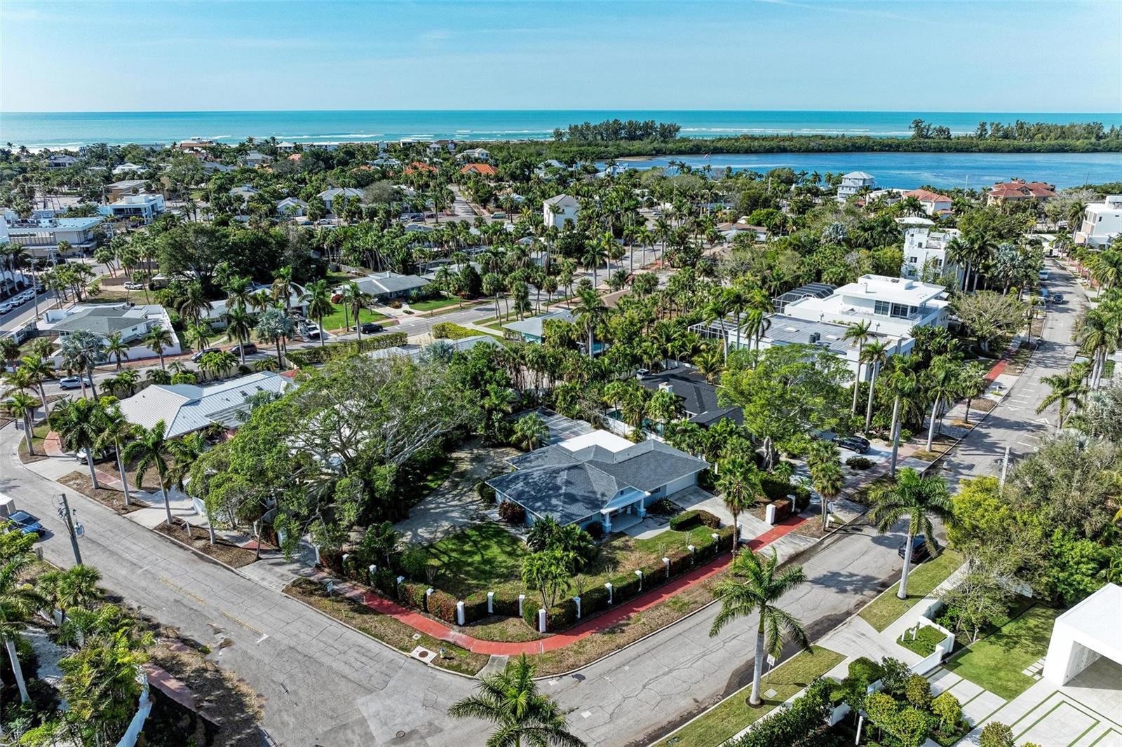 SAINT ARMANDS DIV JOHN RINGLING ESTATES - Residential