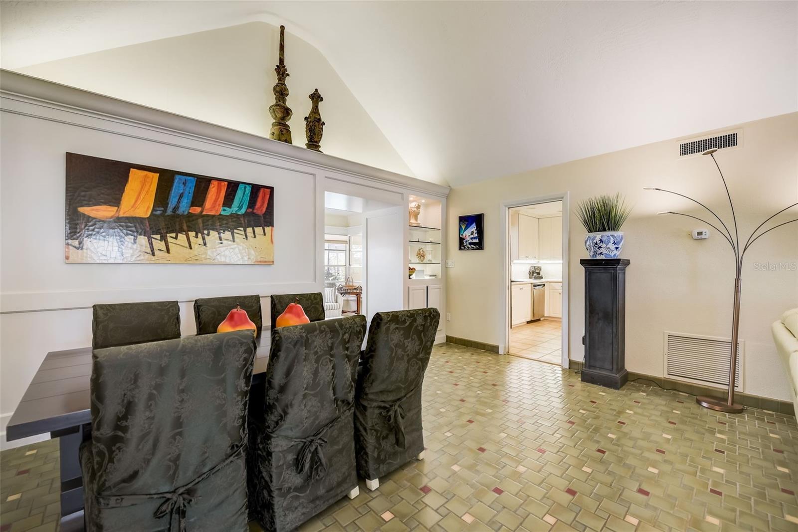 SAINT ARMANDS DIV JOHN RINGLING ESTATES - Residential