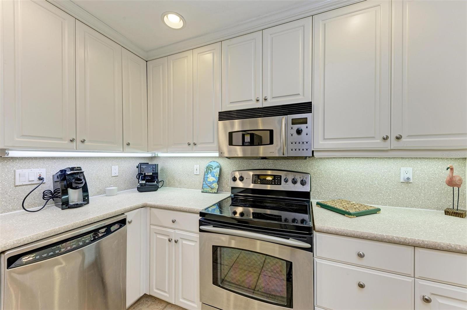 SAINT ARMANDS DIV JOHN RINGLING ESTATES - Residential