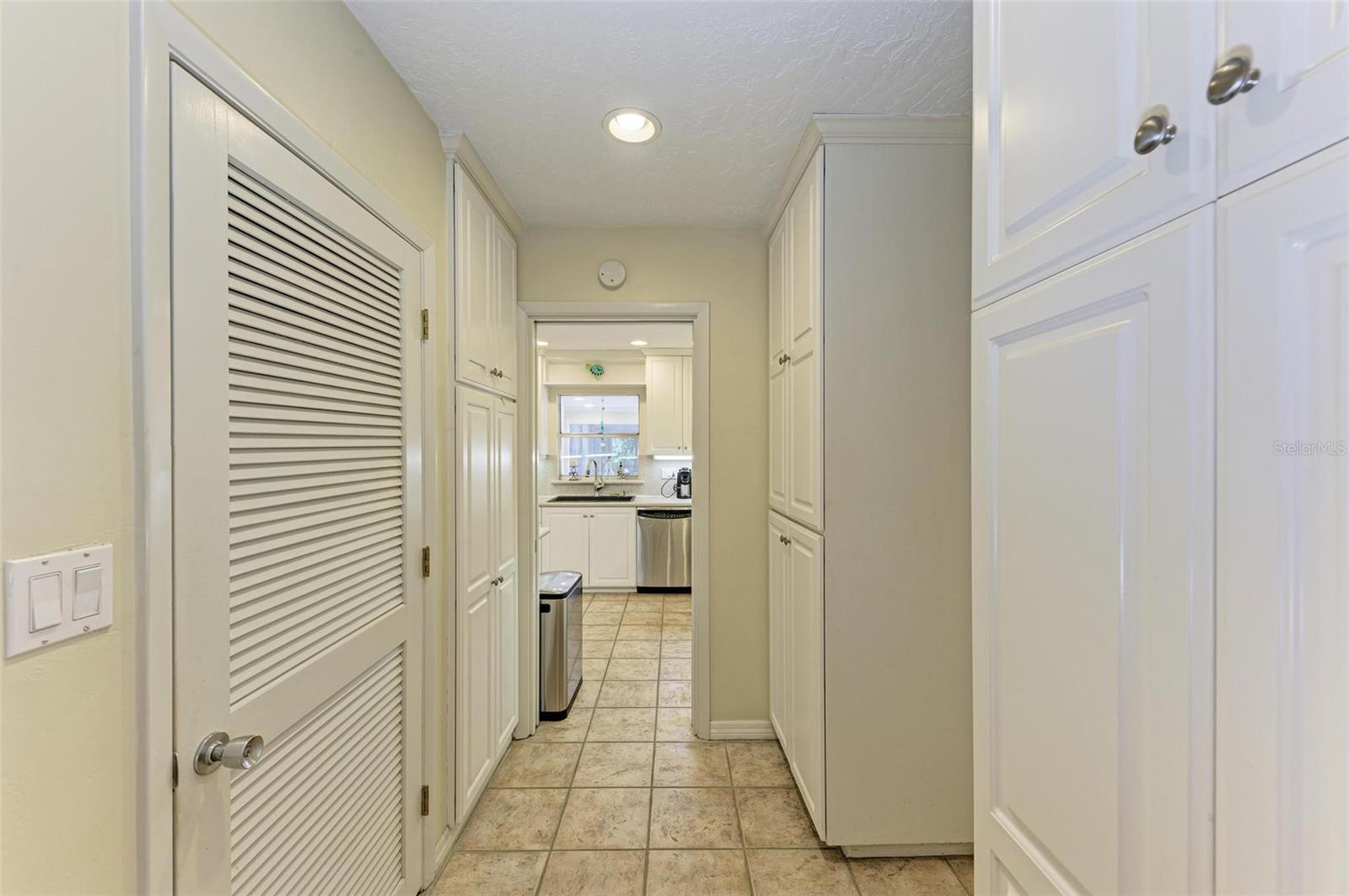 SAINT ARMANDS DIV JOHN RINGLING ESTATES - Residential