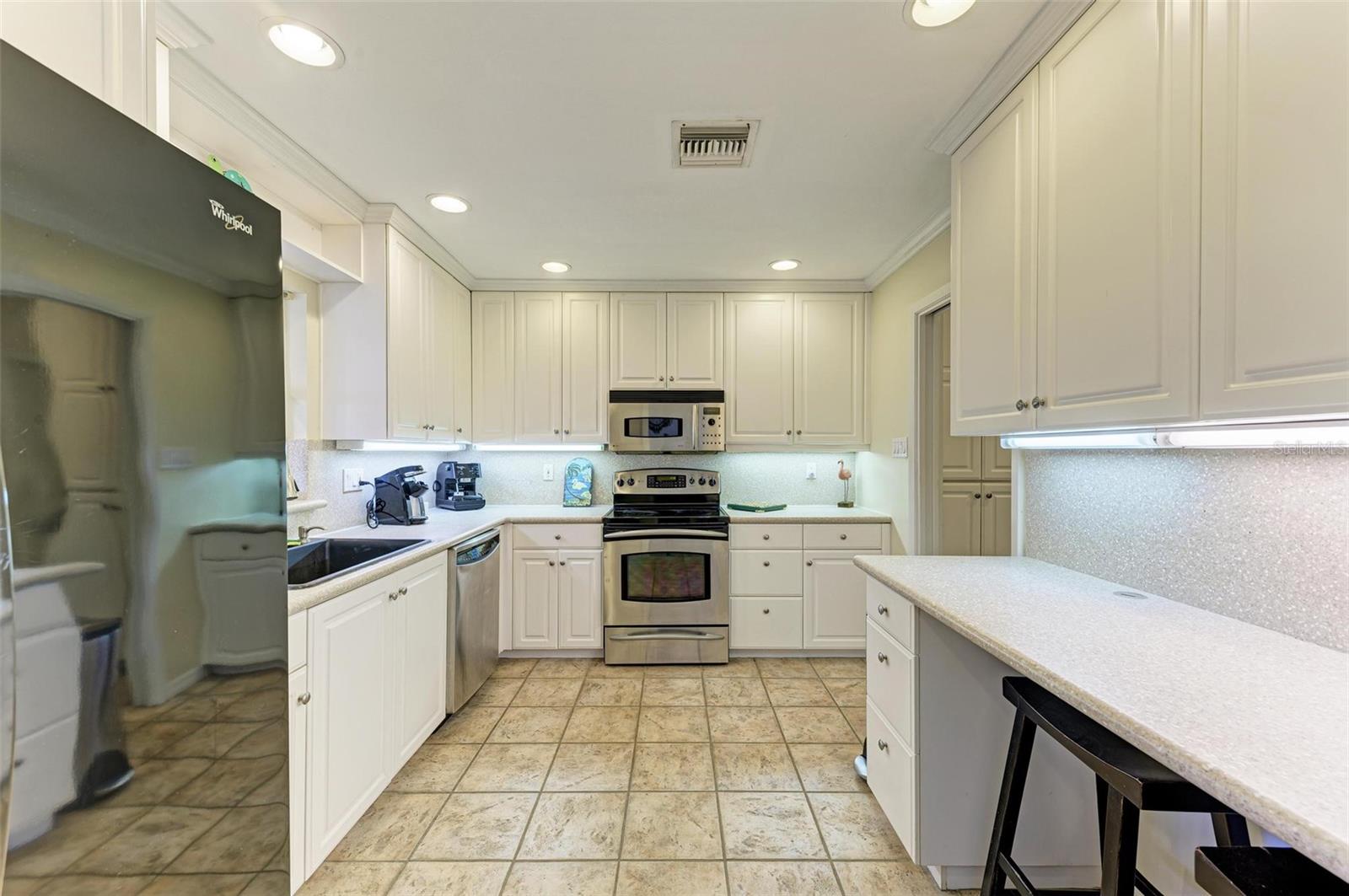 SAINT ARMANDS DIV JOHN RINGLING ESTATES - Residential