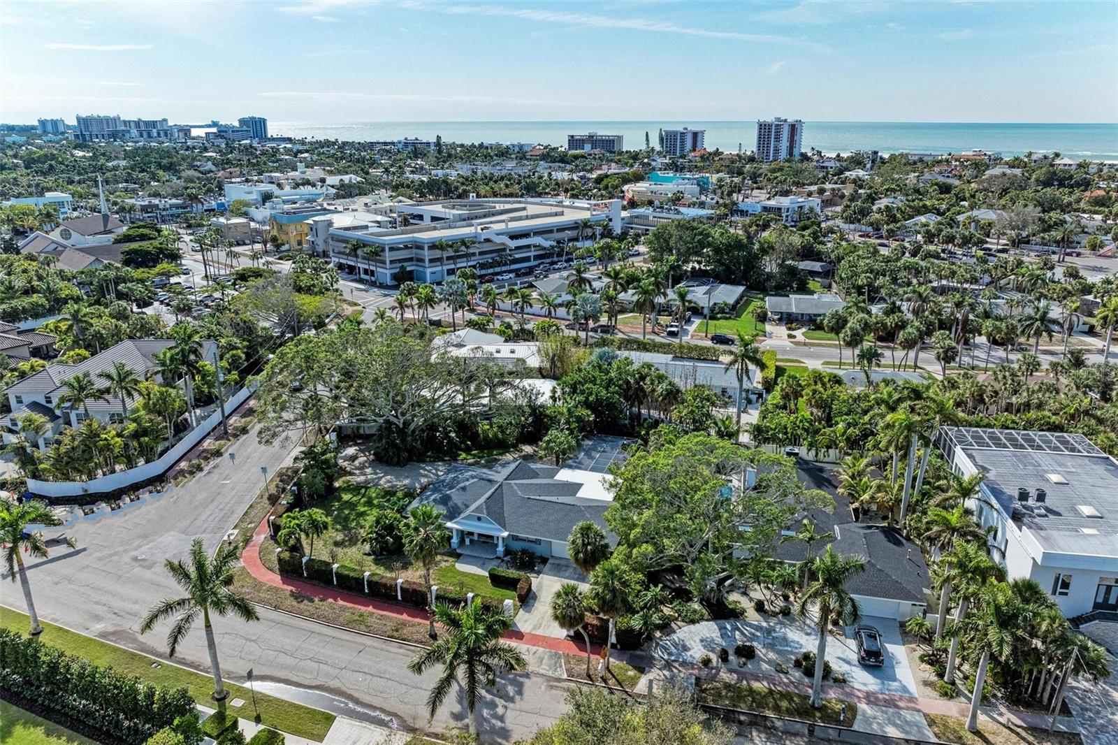 SAINT ARMANDS DIV JOHN RINGLING ESTATES - Residential