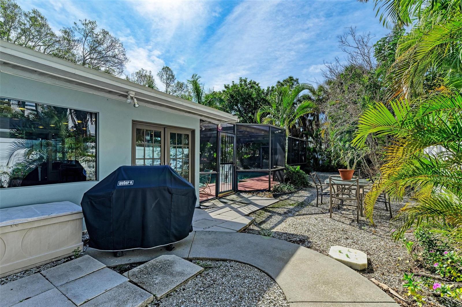 SAINT ARMANDS DIV JOHN RINGLING ESTATES - Residential