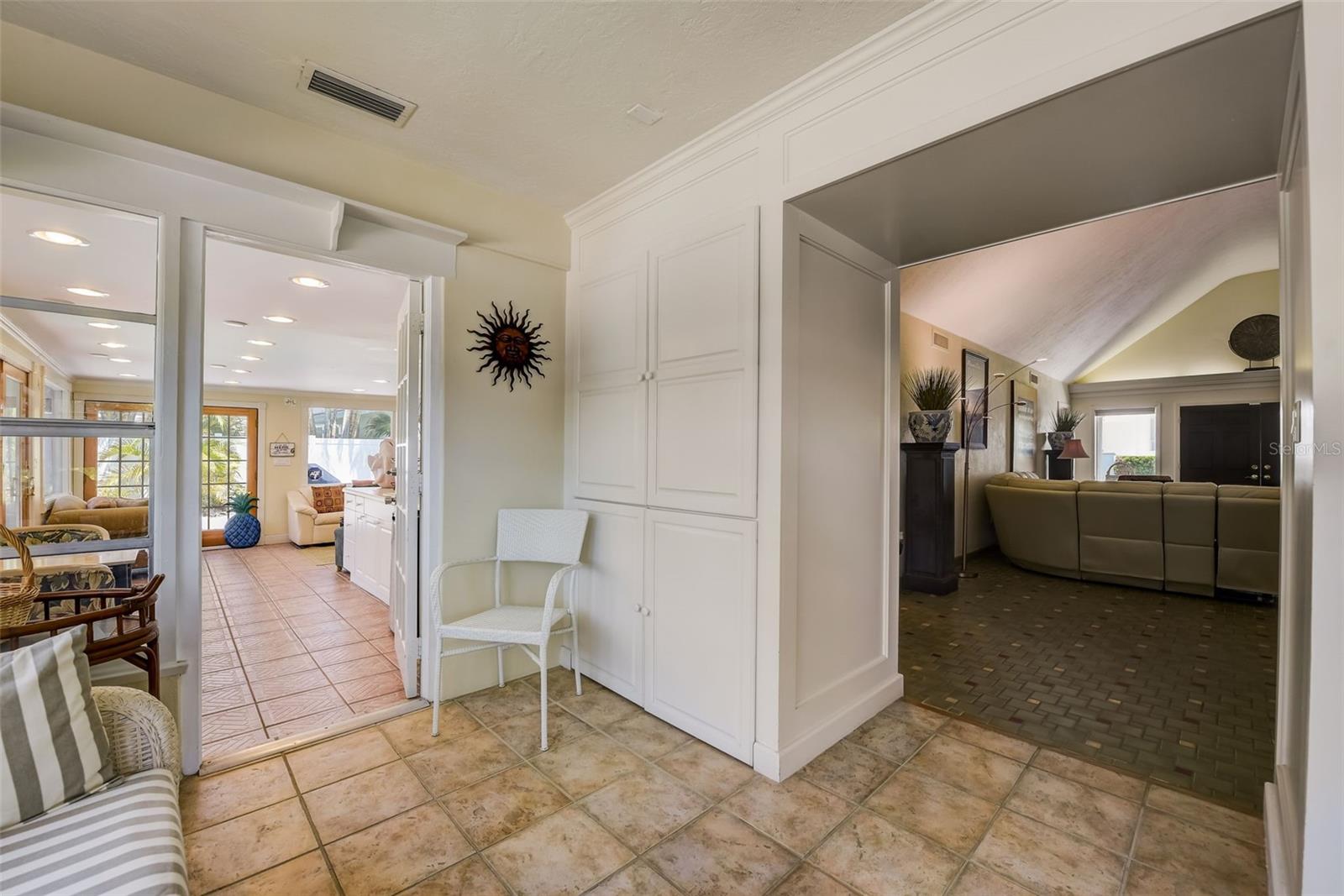 SAINT ARMANDS DIV JOHN RINGLING ESTATES - Residential