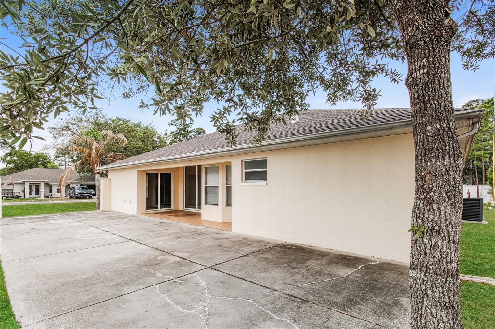 WEEKI WACHEE WOODLANDS - Residential