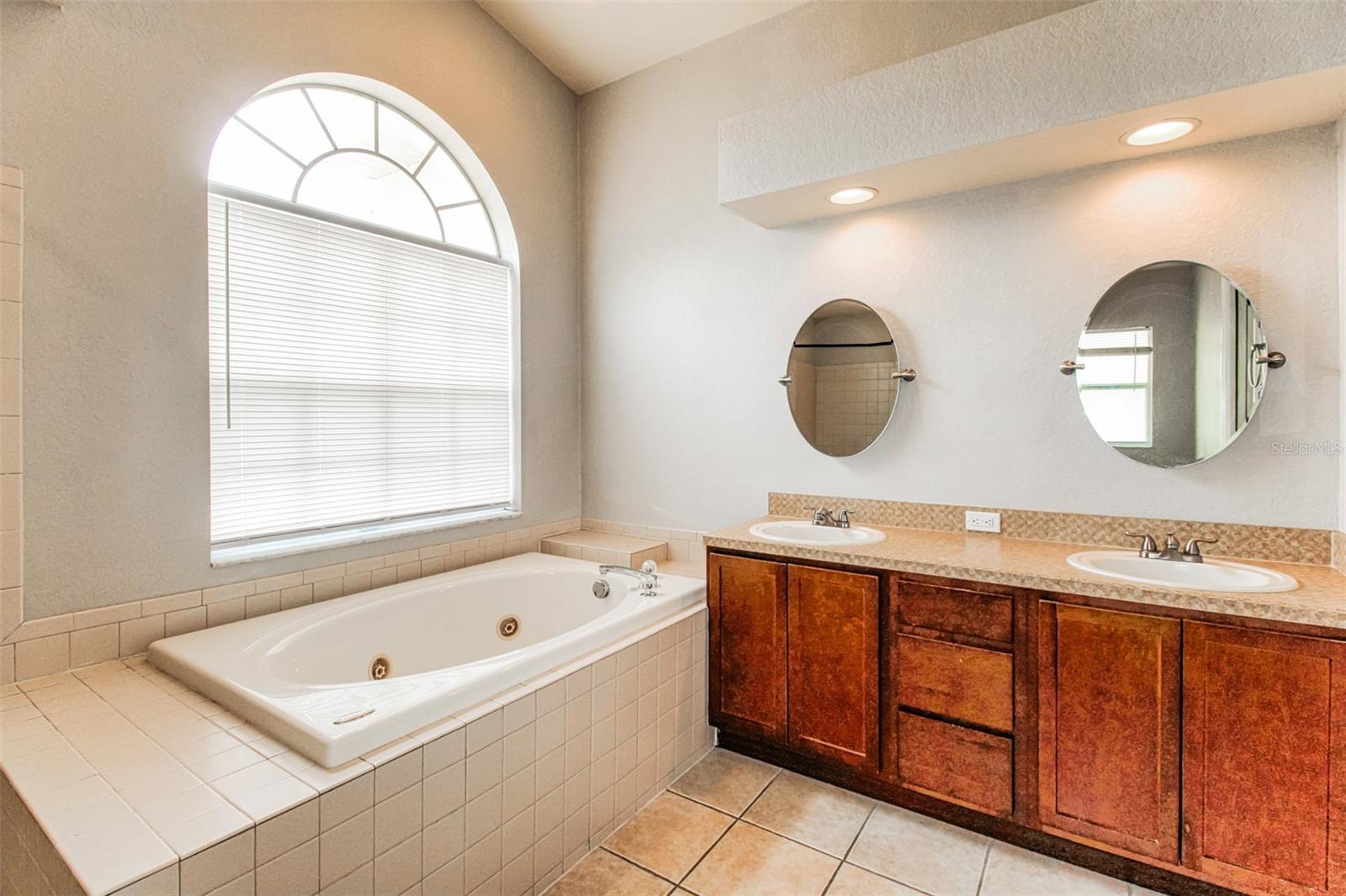WEEKI WACHEE WOODLANDS - Residential