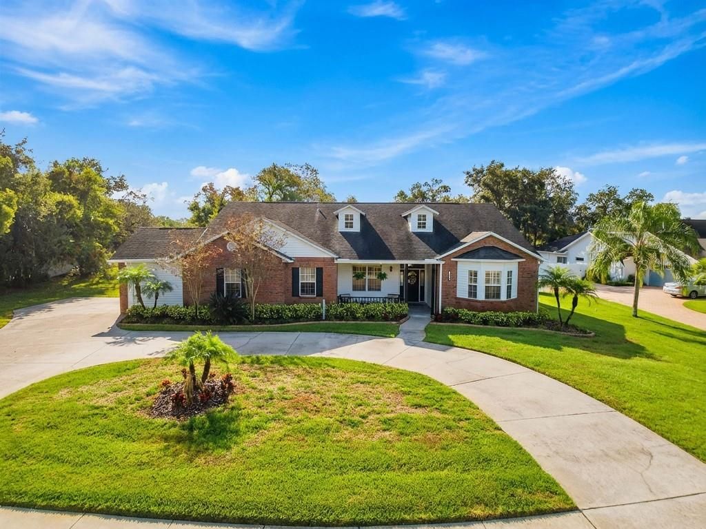 Photo of 8805 Crosswood Court, Riverview, FL 33578 (MLS # TB8457732)