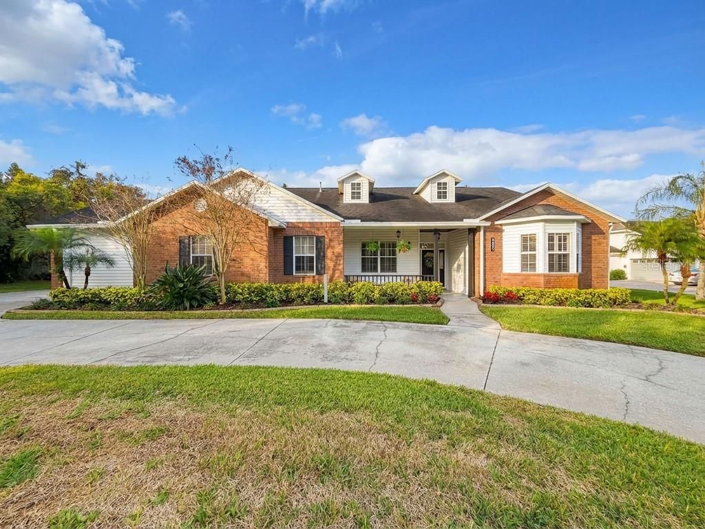 Photo of 8805 Crosswood Court, Riverview, FL 33578 (MLS # TB8457732)