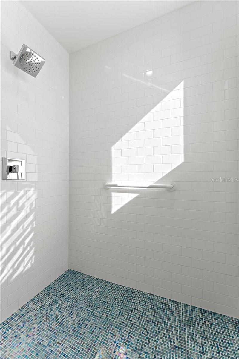 WAVES/MANASOTA KEY - Residential