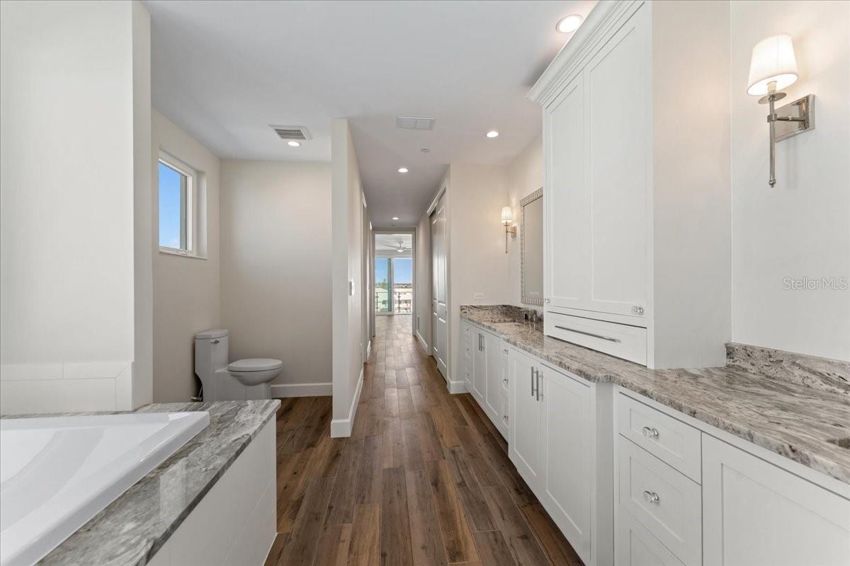 WAVES/MANASOTA KEY - Residential