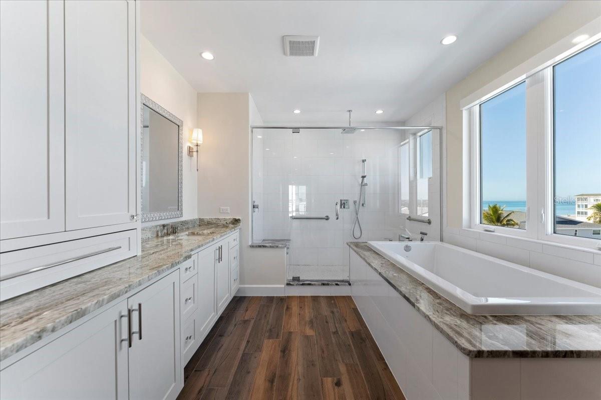 WAVES/MANASOTA KEY - Residential