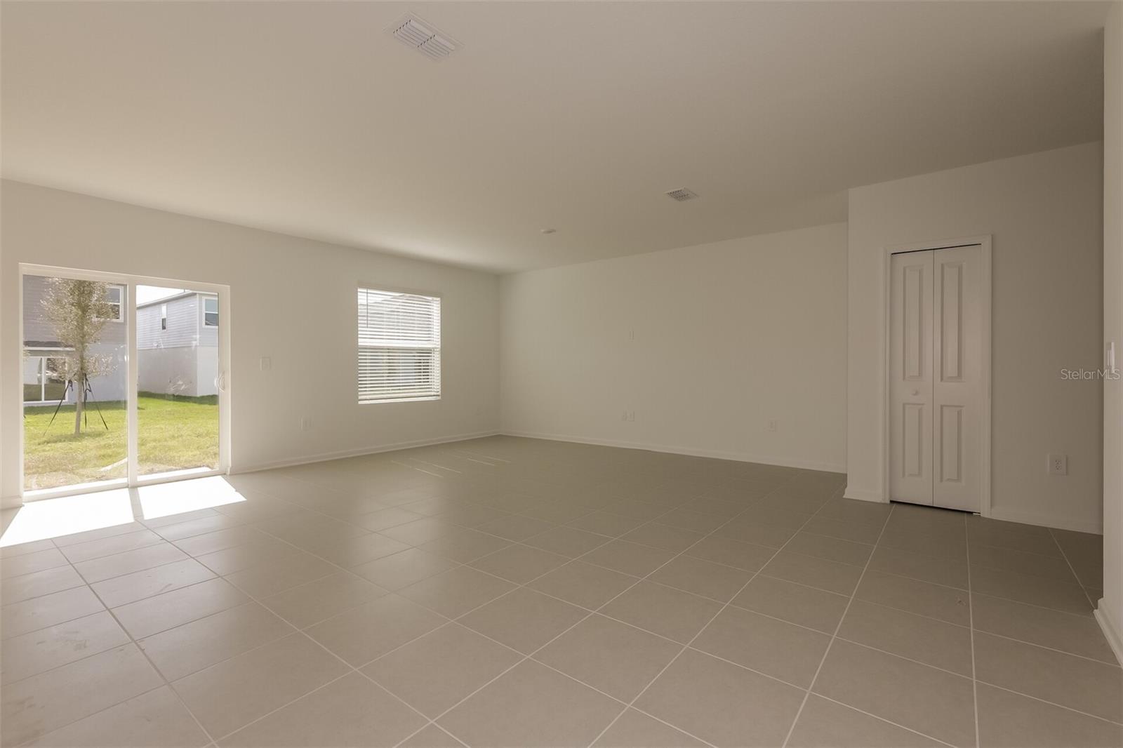 HUNT CLUB/LK WALES PH 1 - Residential Lease