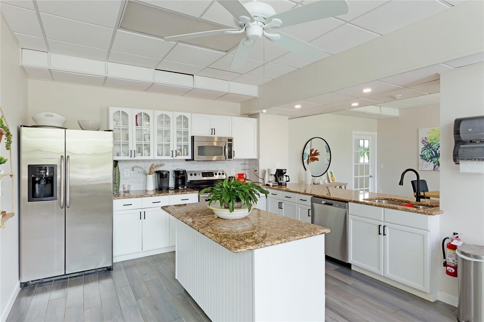 GULFSTREAM TOWERS - Residential