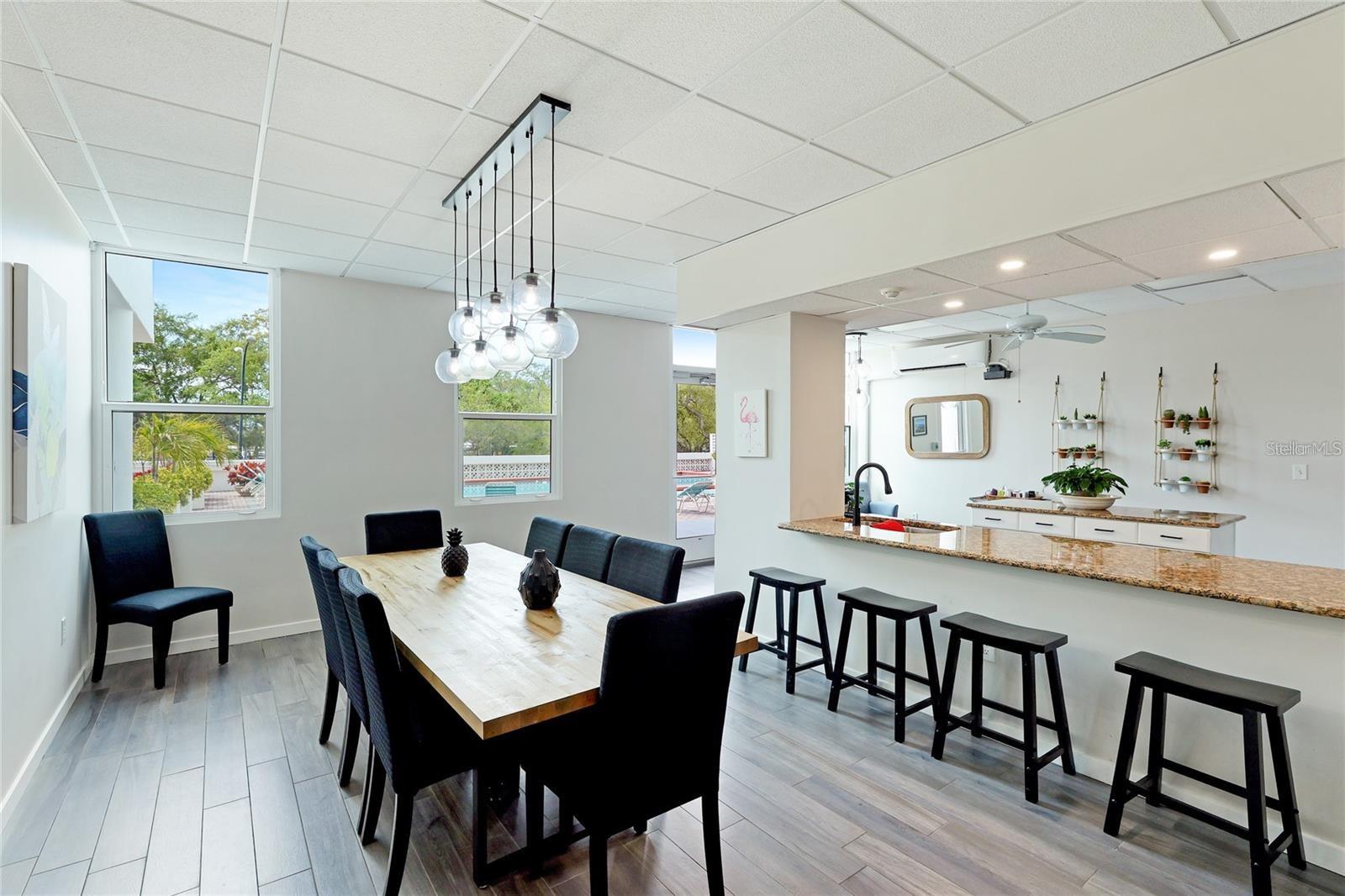 GULFSTREAM TOWERS - Residential