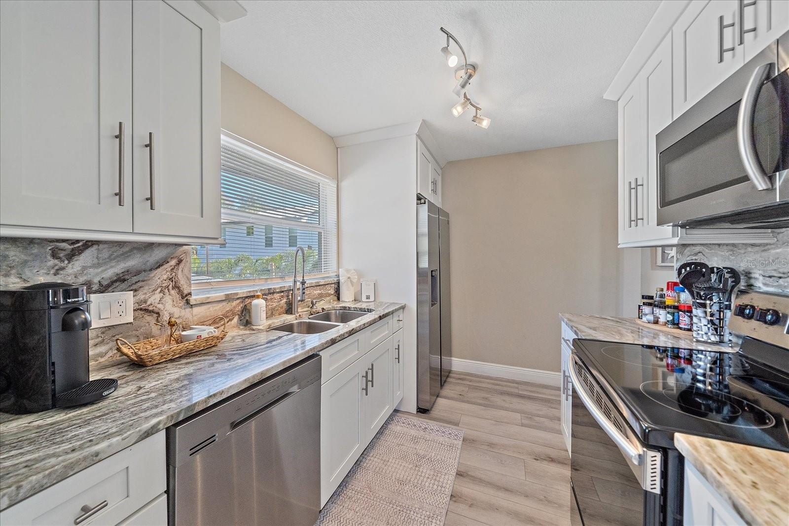 DESOTO TERRACE - Residential Income