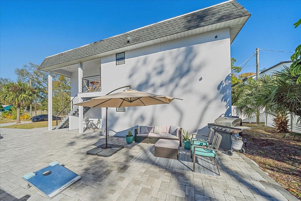 Photo of 3710 Iroquois Avenue, Sarasota, FL 34234 (MLS # A4679926)