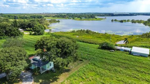 A home in LAKE HAMILTON