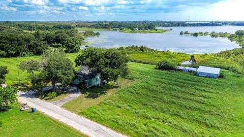 A home in LAKE HAMILTON