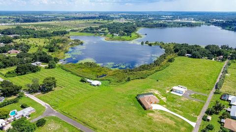 A home in LAKE HAMILTON