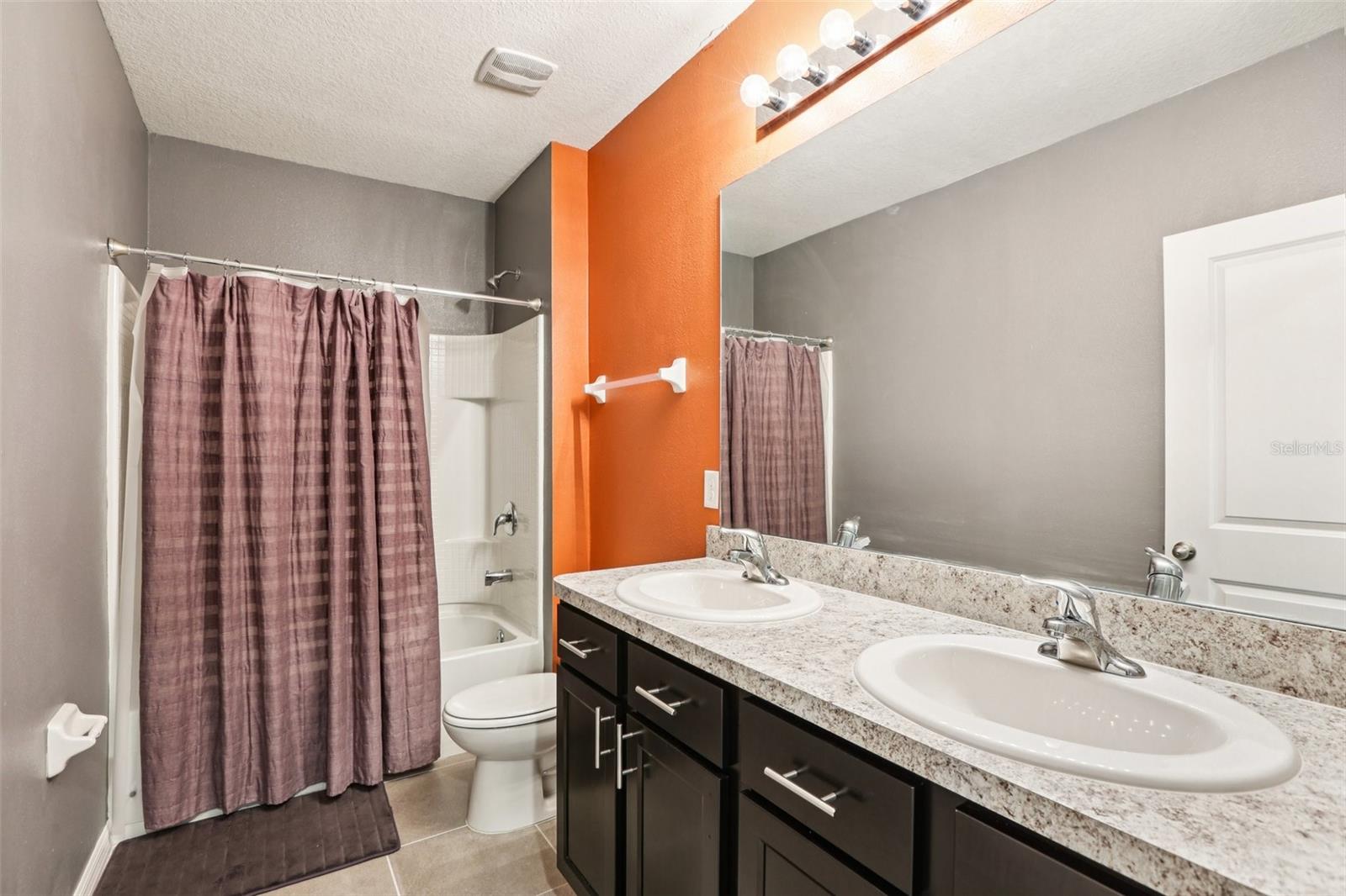 CARLTON LAKES WEST PH 2B - Residential