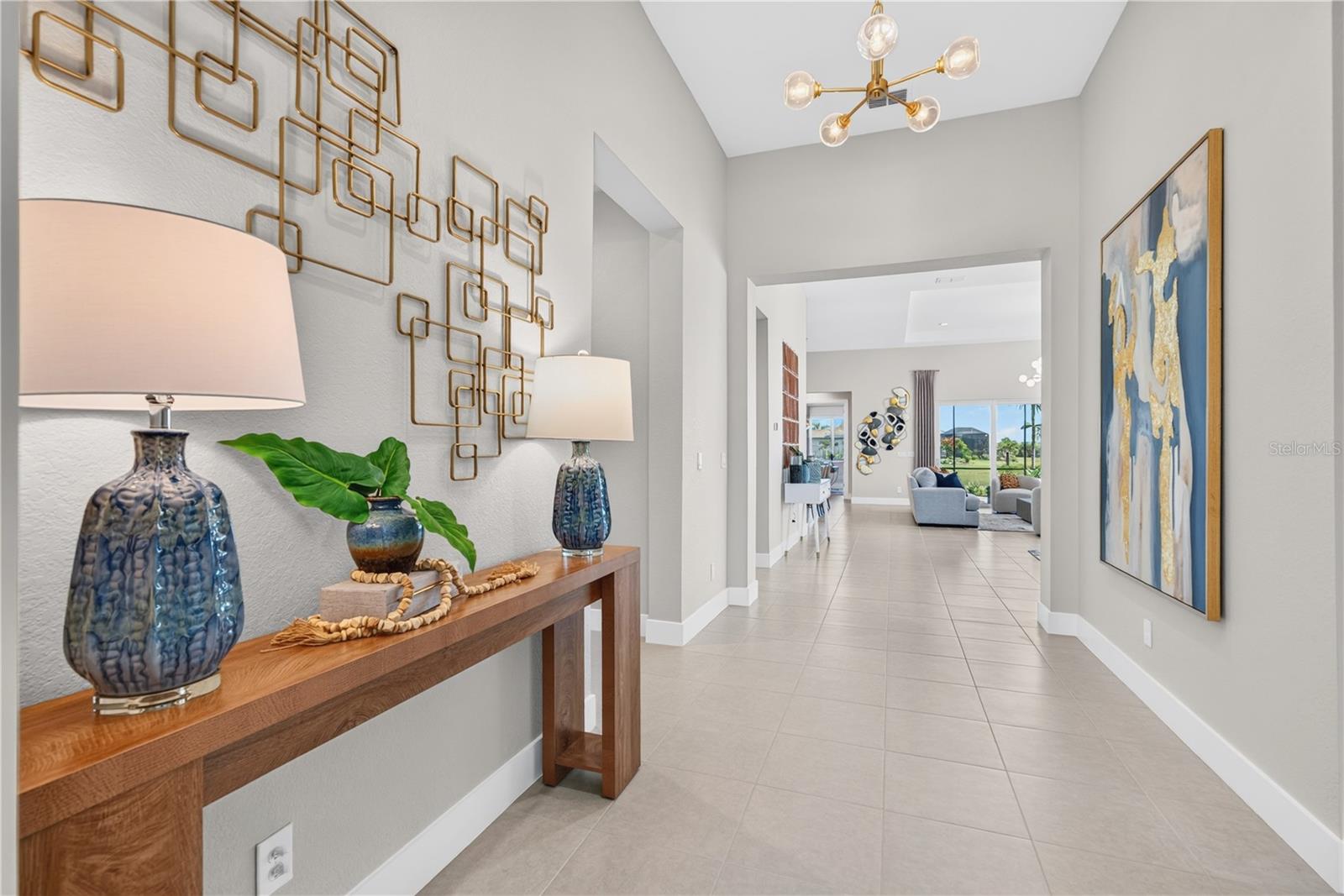 8154 REDONDA LOOP