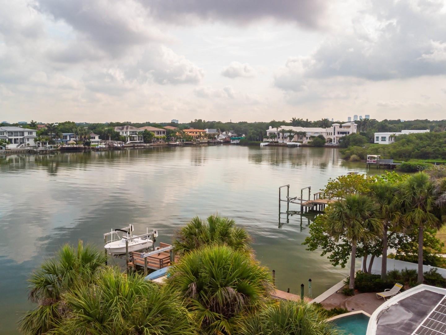 SUNSET PARK ISLES UNIT 5 - Residential