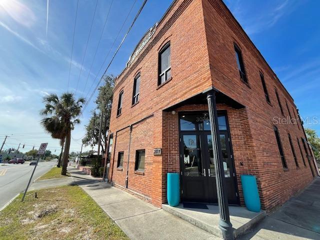 DREWS JOHN H SUB BLKS 1 TO 10 - Commercial Lease