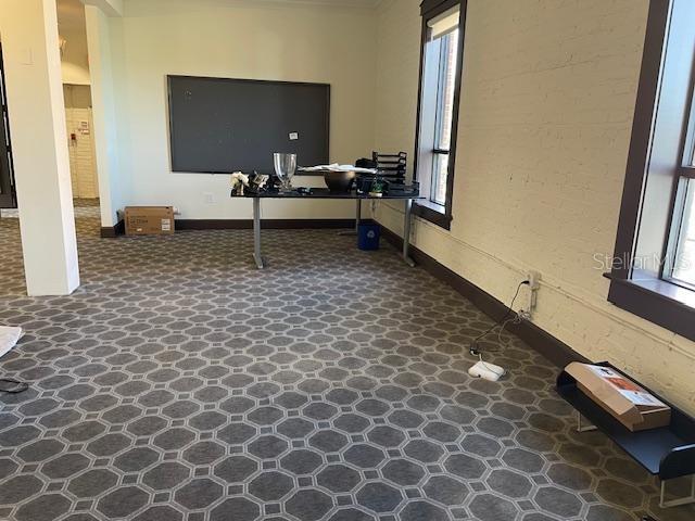 DREWS JOHN H SUB BLKS 1 TO 10 - Commercial Lease