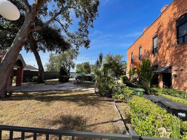 DREWS JOHN H SUB BLKS 1 TO 10 - Commercial Lease