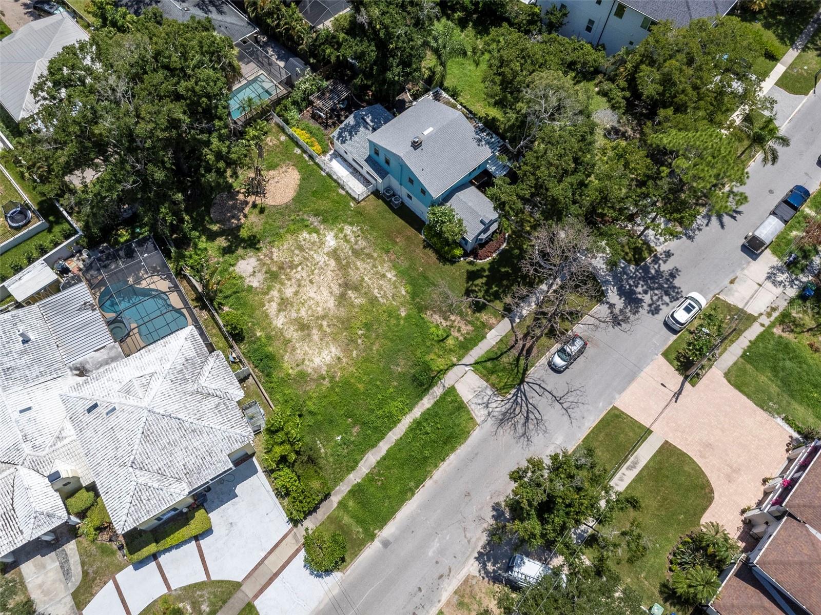 641 GENEVA PLACE