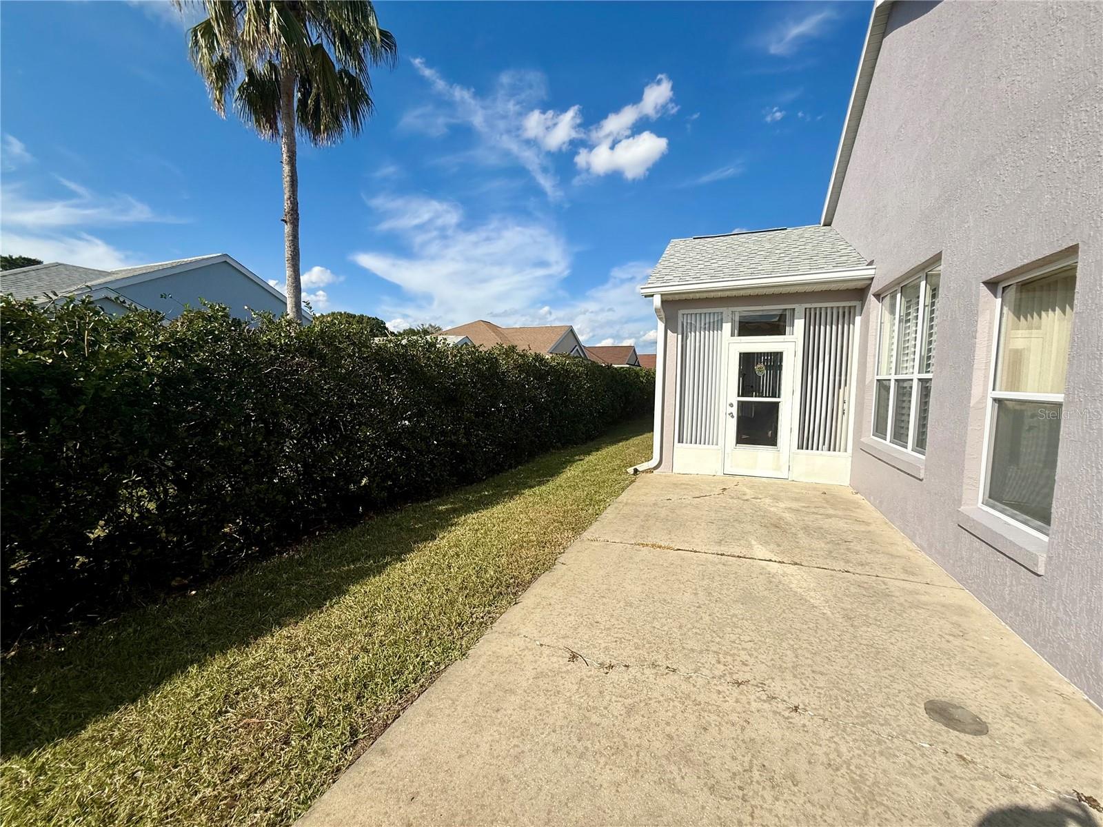 OAK RUN THE FOUNTAINS - Residential Lease