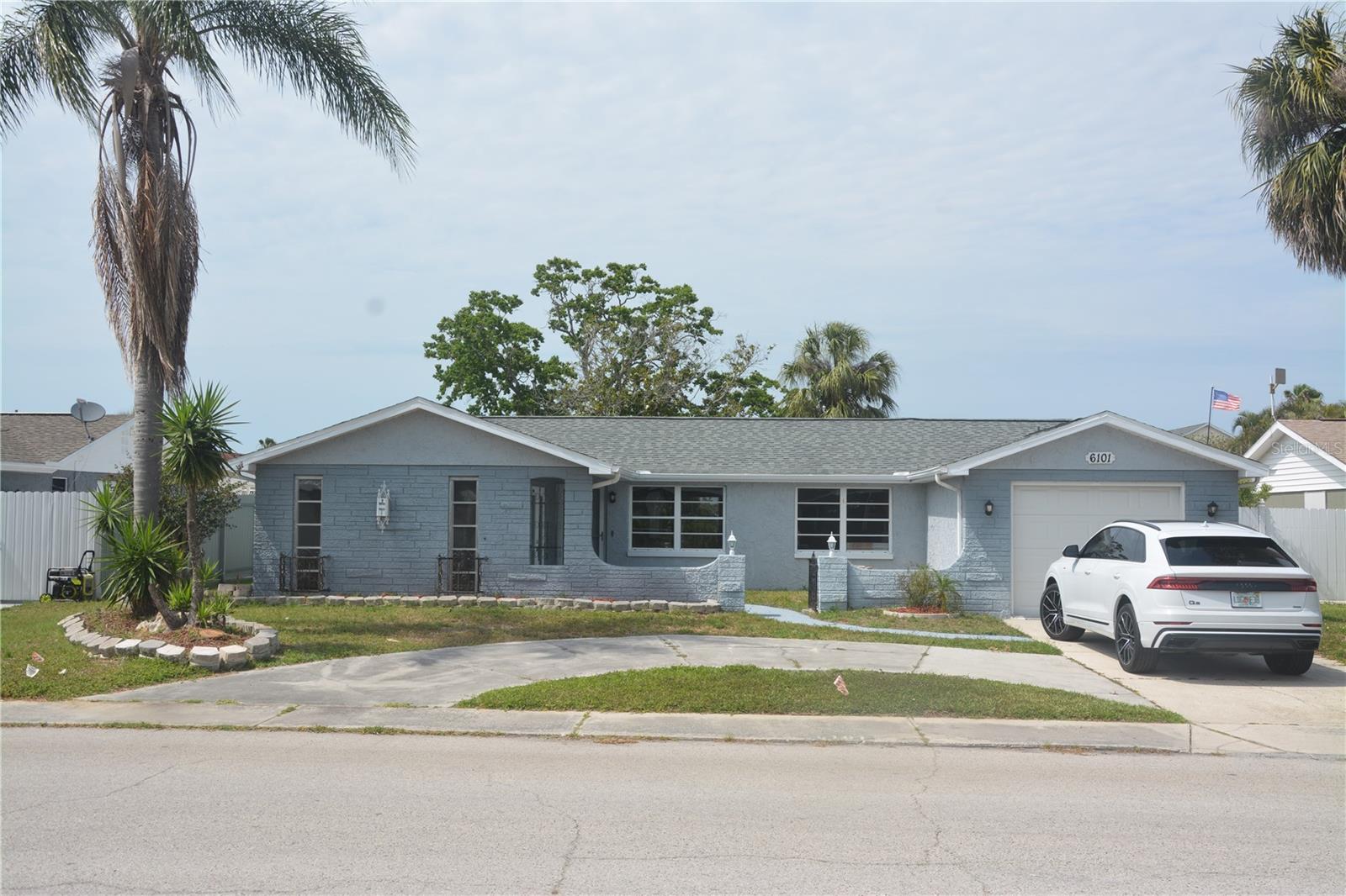 6101 SEABREEZE DRIVE