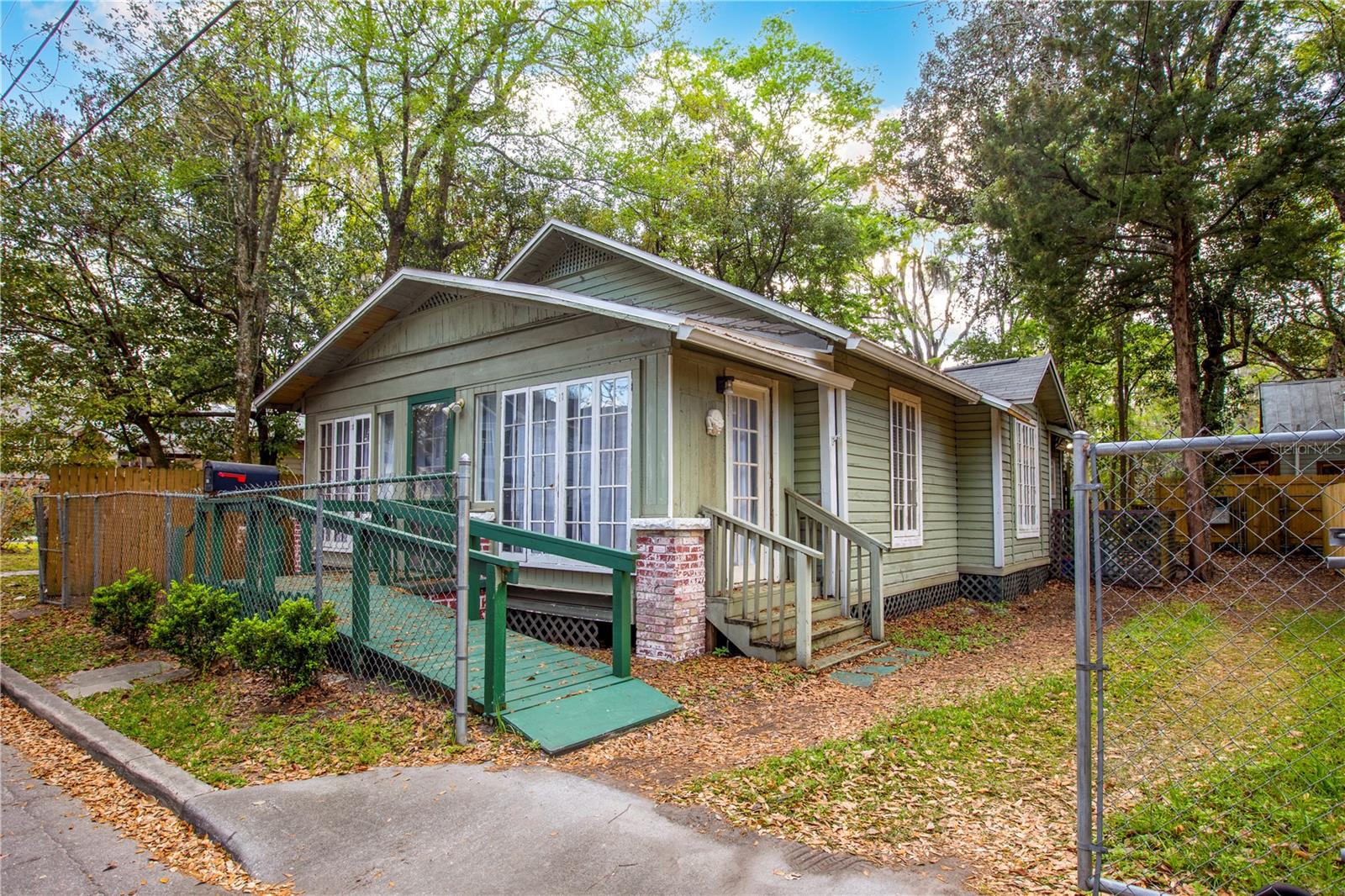 310 NW 8TH STREET