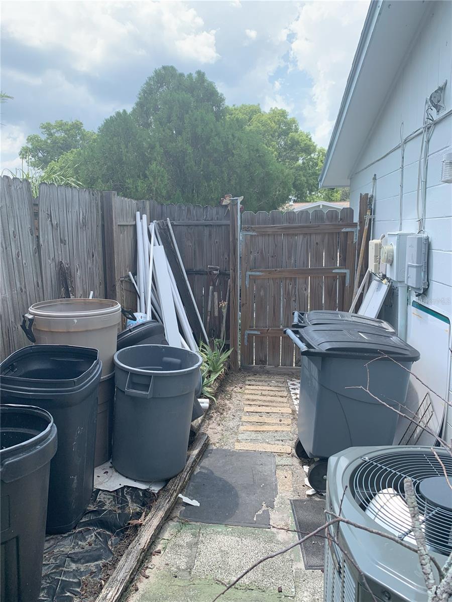 REGENCY PARK - Residential