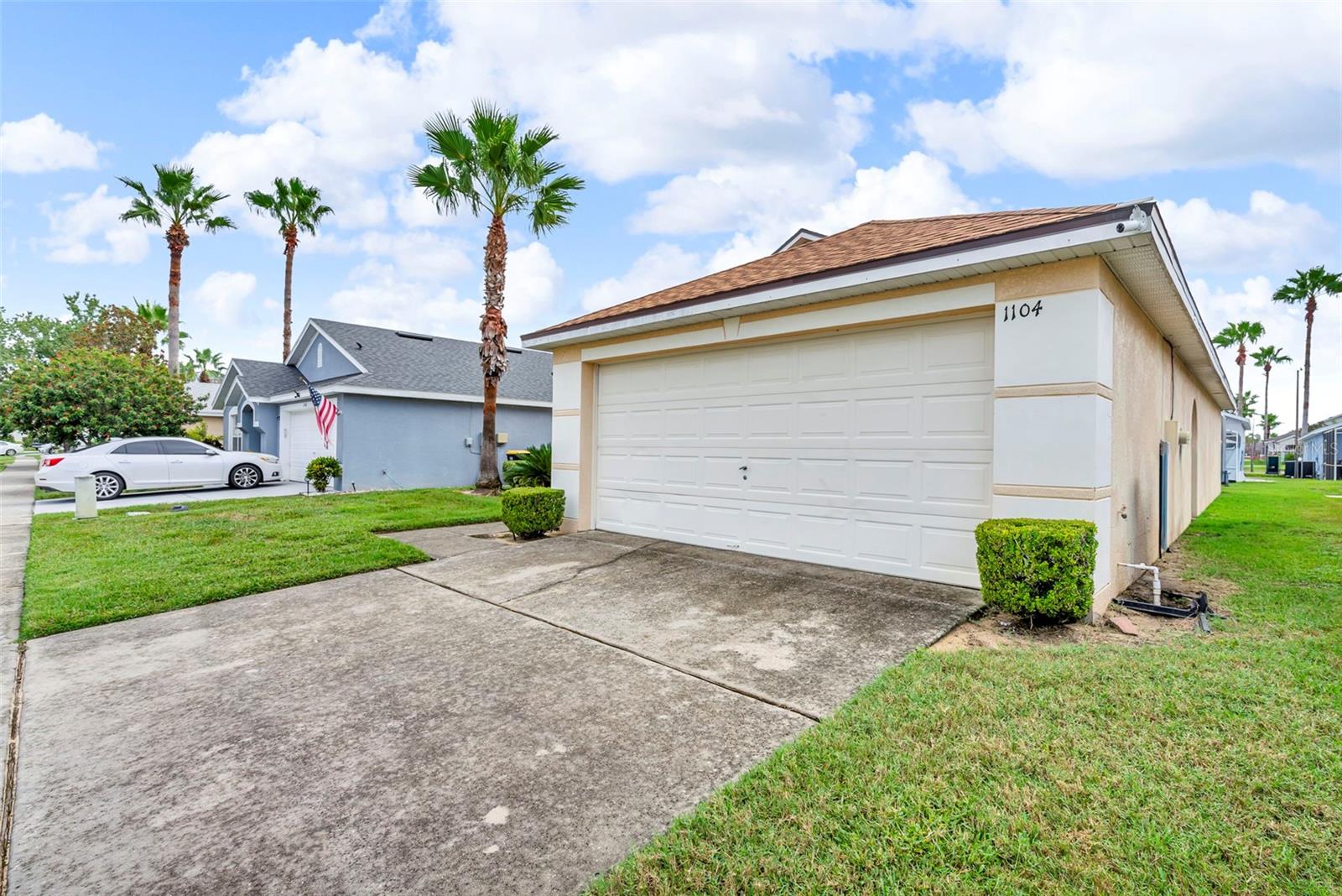 1104 BLOOMINGDALE DRIVE
