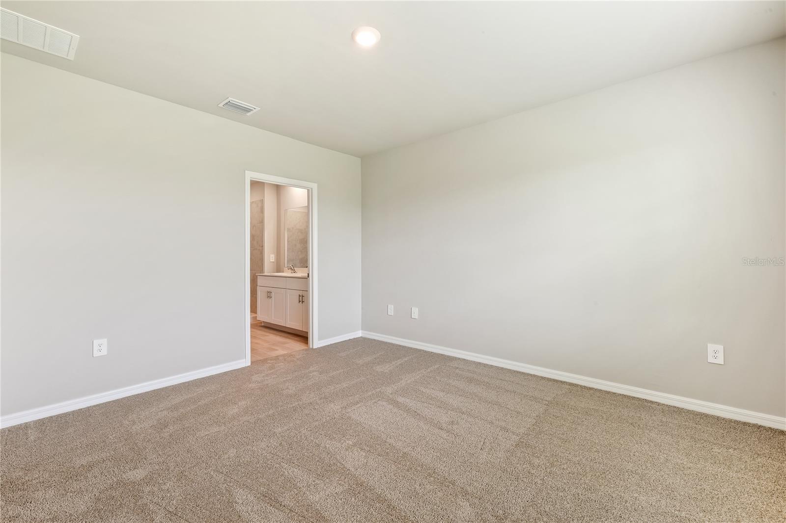 HERITAGE LAKE PARK - Residential