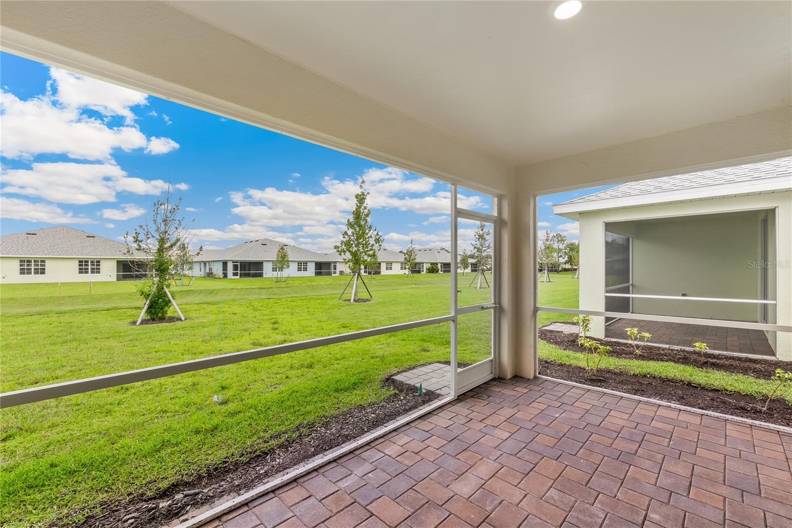 HERITAGE LAKE PARK - Residential