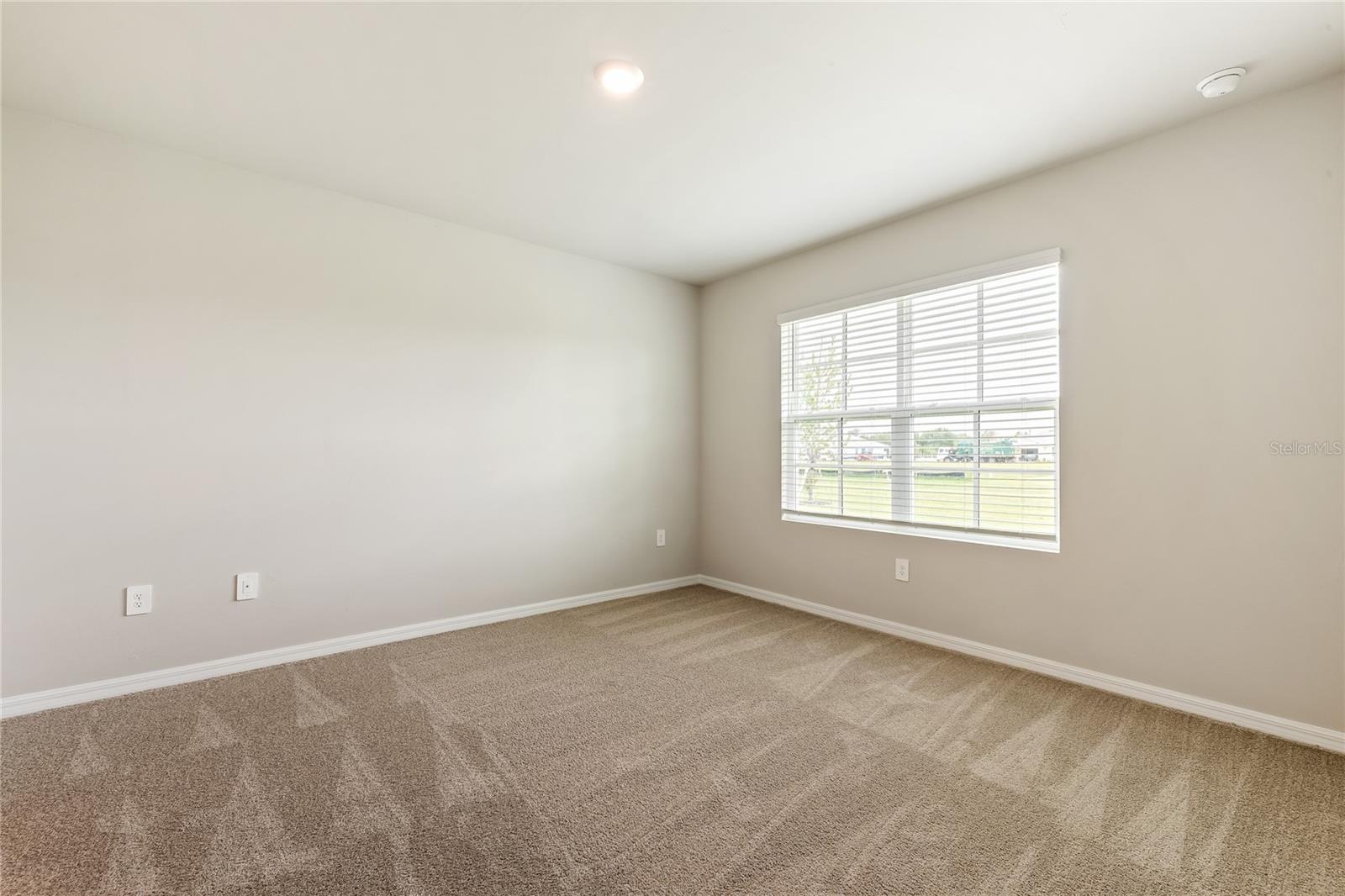 HERITAGE LAKE PARK - Residential