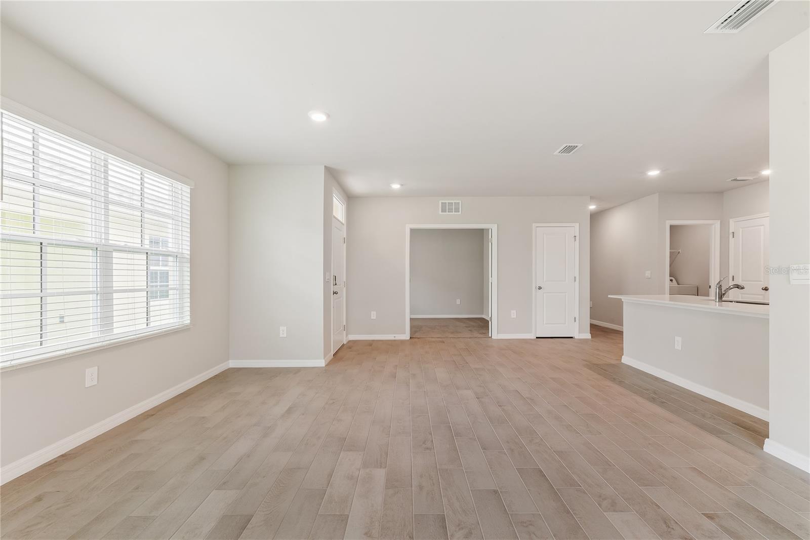 HERITAGE LAKE PARK - Residential