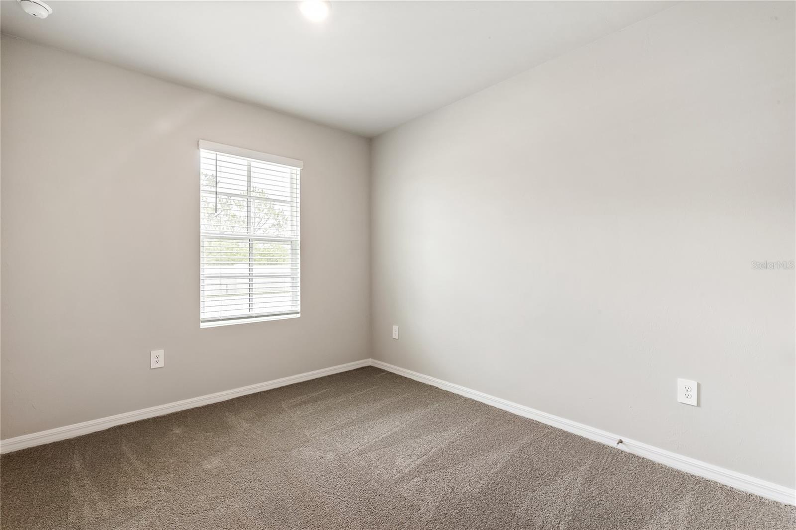 HERITAGE LAKE PARK - Residential