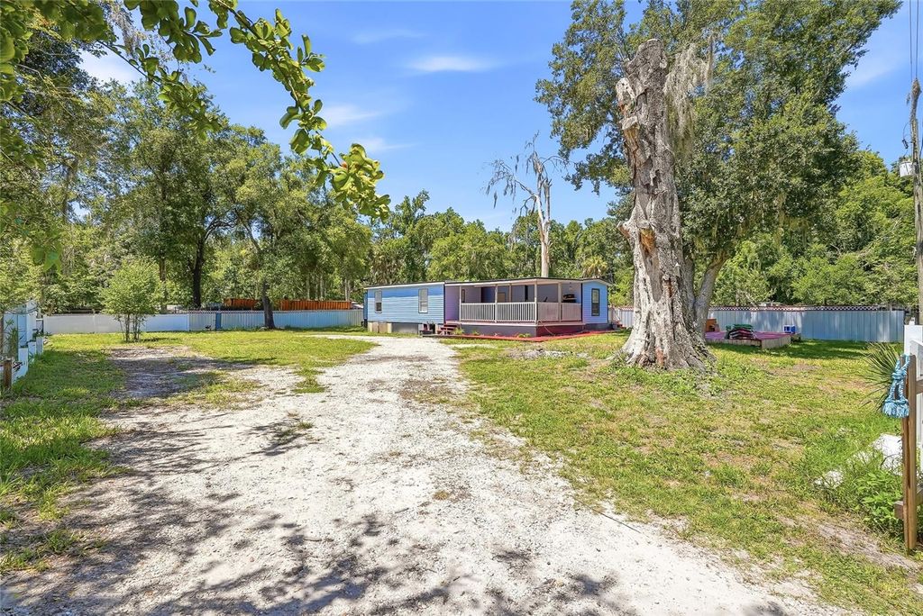 Photo of 911 Marjorie Avenue, Brandon, FL 33511 (MLS # TB8514898)
