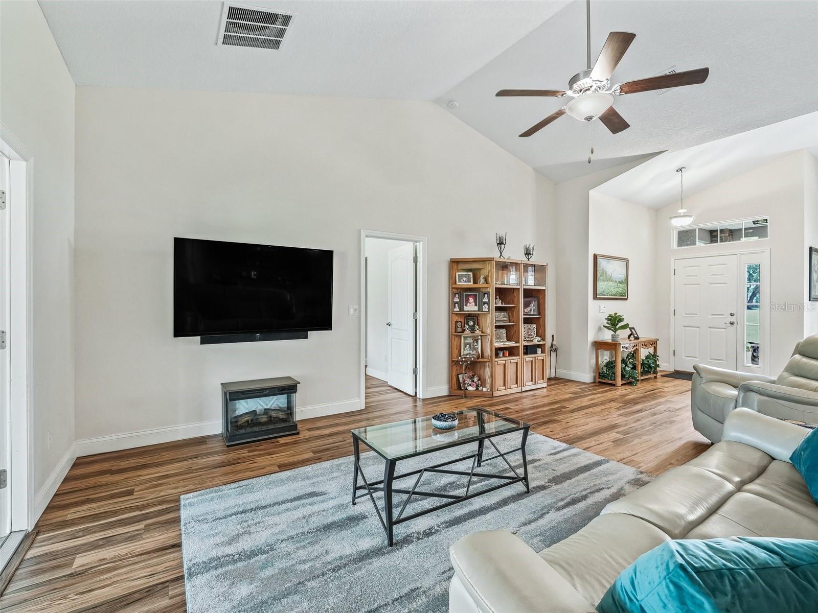 SADDLE RIDGE SUB - Residential