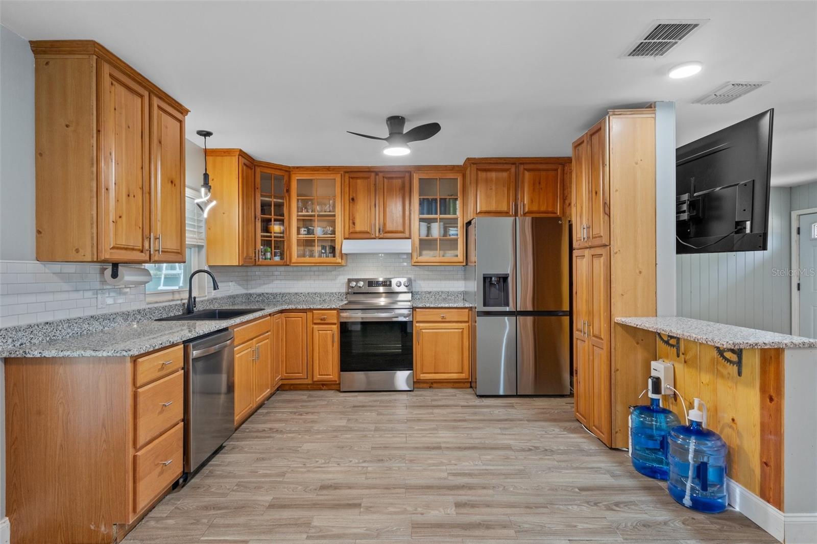 8467 W DOE LANE