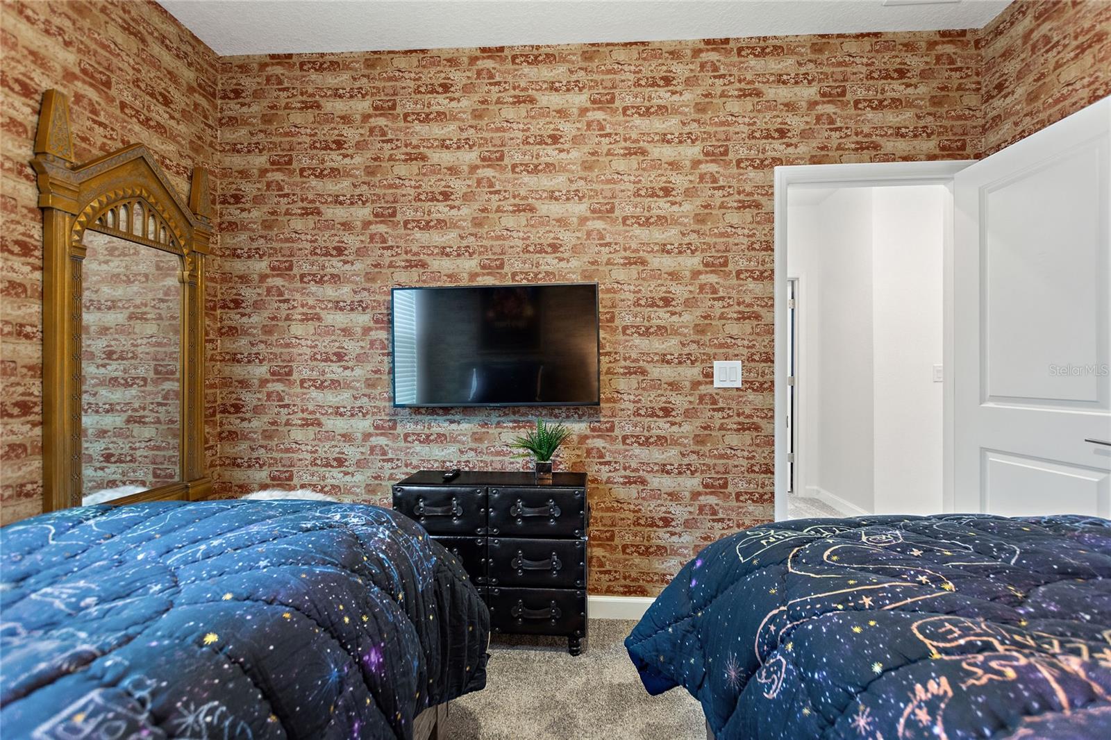 COVE AT STOREY LAKE 4 - Residential