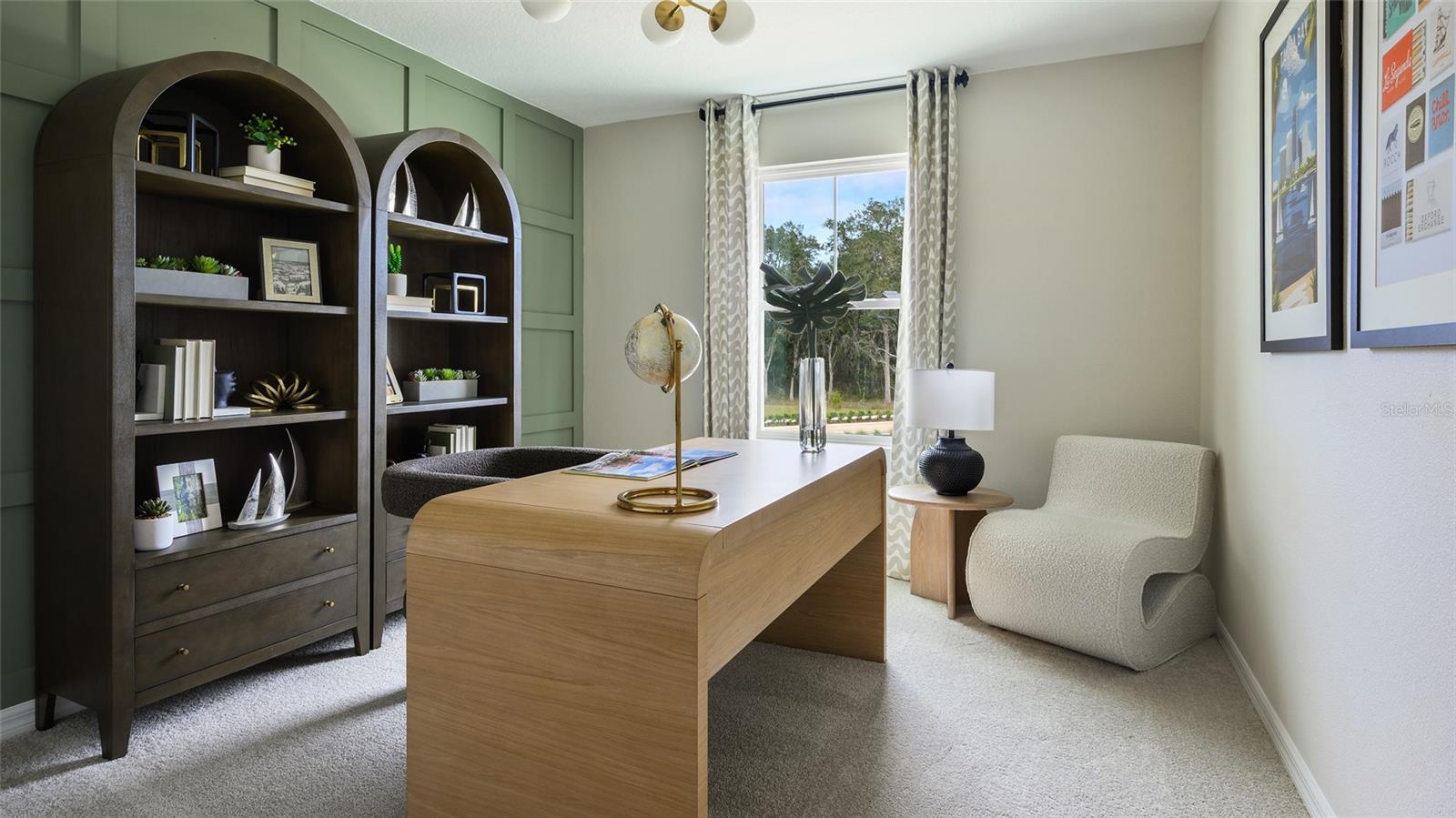 PASADENA WOODS - Residential