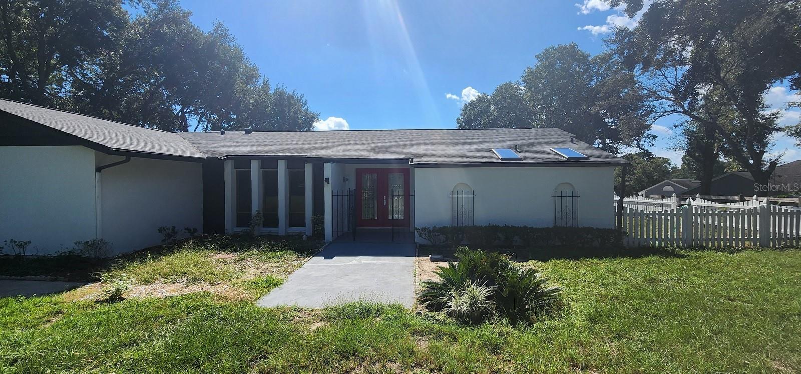 LES TERRACES - Residential Lease